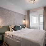 Amazing View - 3br - Piata Unirii Апартаменти