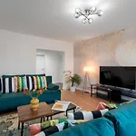 Апартаменти Amazing View - 3br - Piata Unirii Бухарест