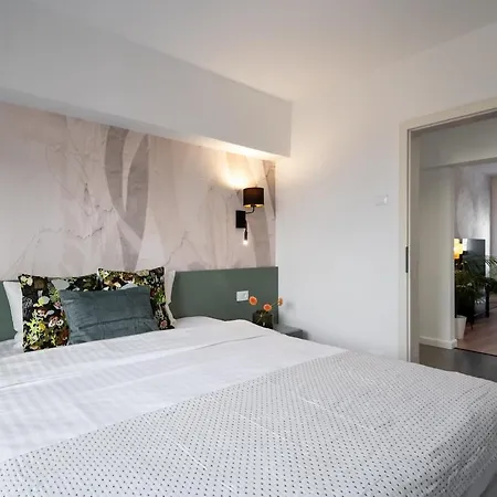 Apartment Amazing View - 3br - Piata Unirii *
